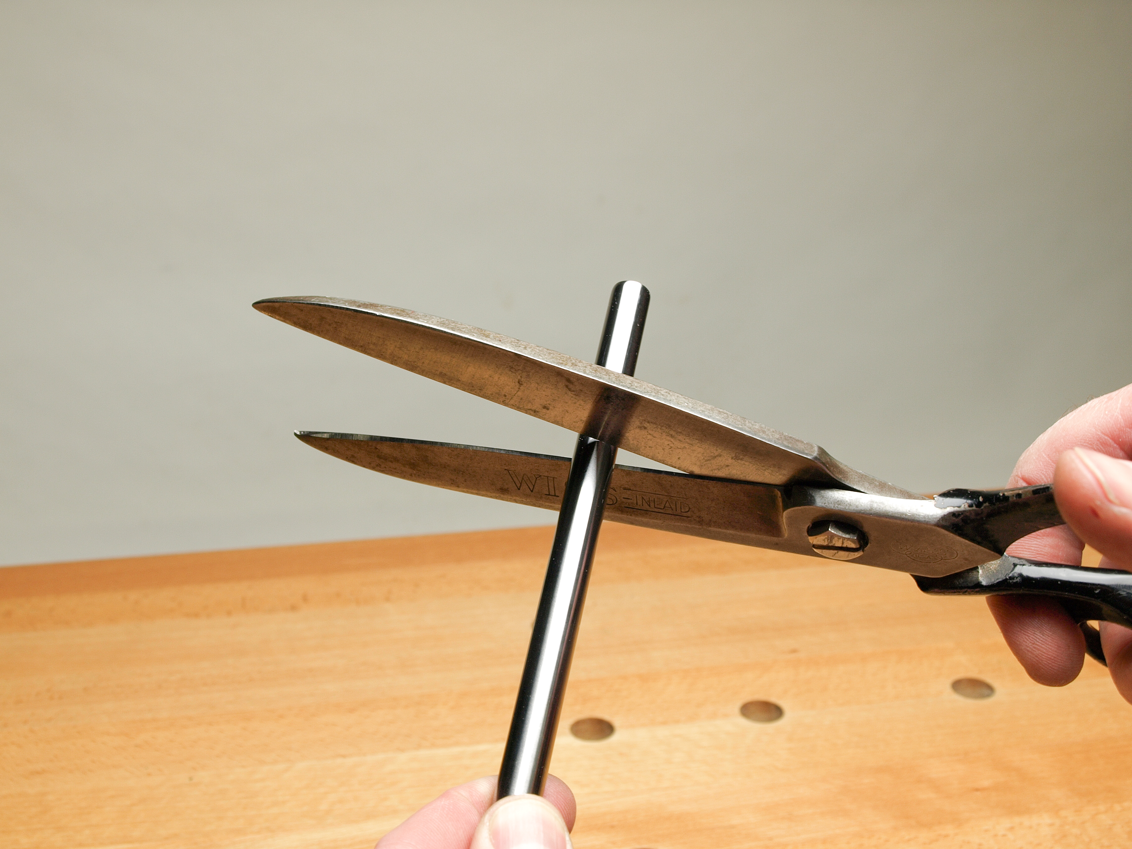 Handy Trick for Scissors – The Sharpening Blog